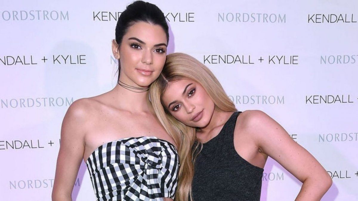 Kendall y Kylie Jenner se pelean a los golpes