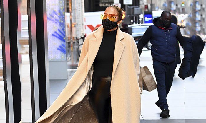 El look de Jennifer Lopez para ir de compras