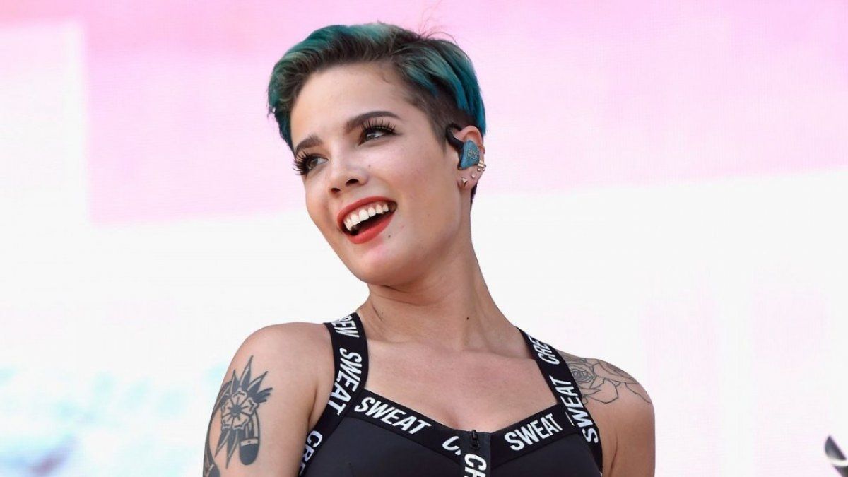 Halsey tiene 26 años y padece de endemetriosis