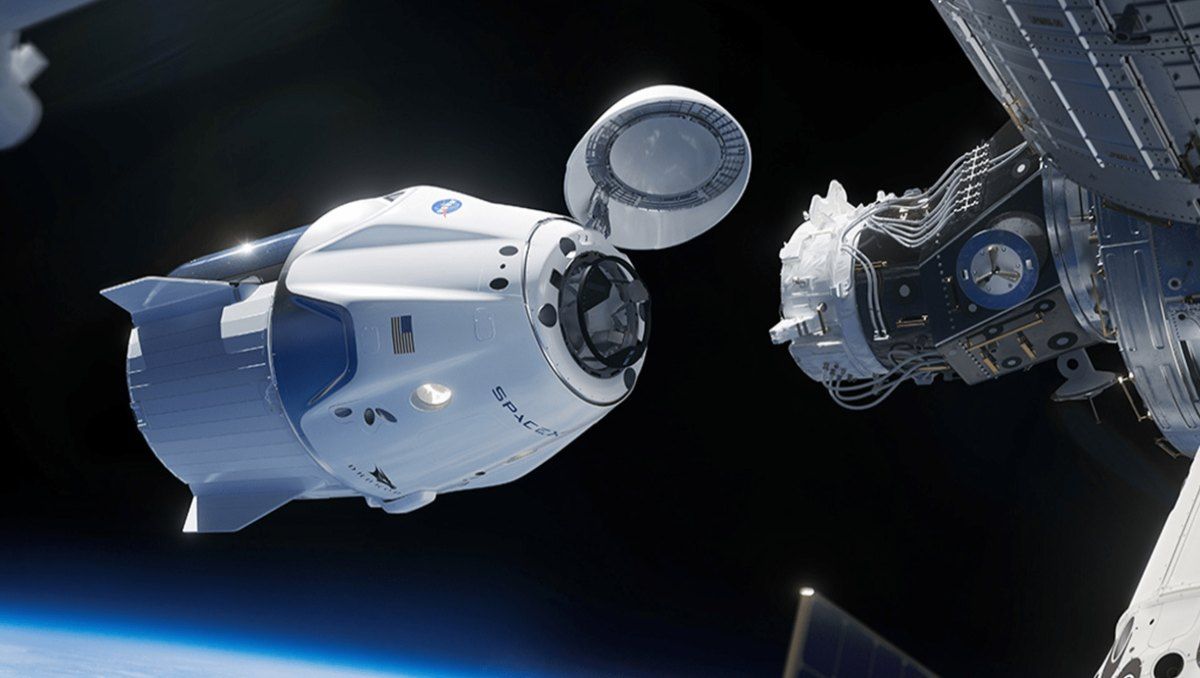SpaceX sigue en la vanguardia de la carrera espacial civil. SpaceX sigue en la vanguardia de la carrera espacial civil.