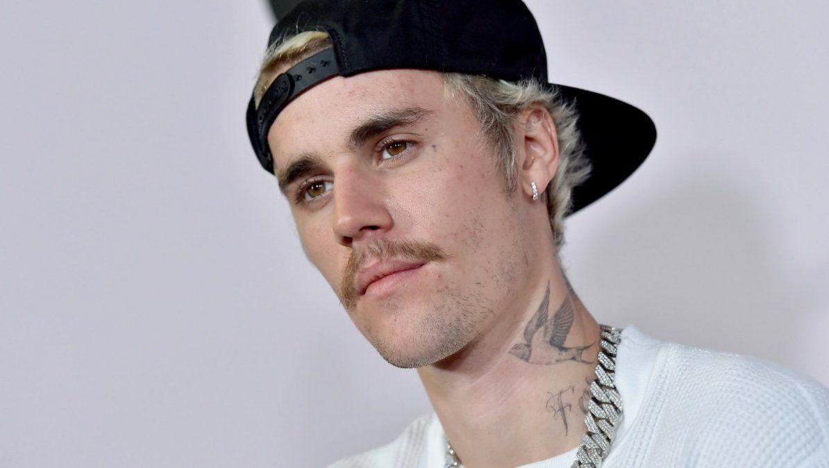 Justin Bieber tiene casi 300 millones de dólares. | Foto: elintranews.com