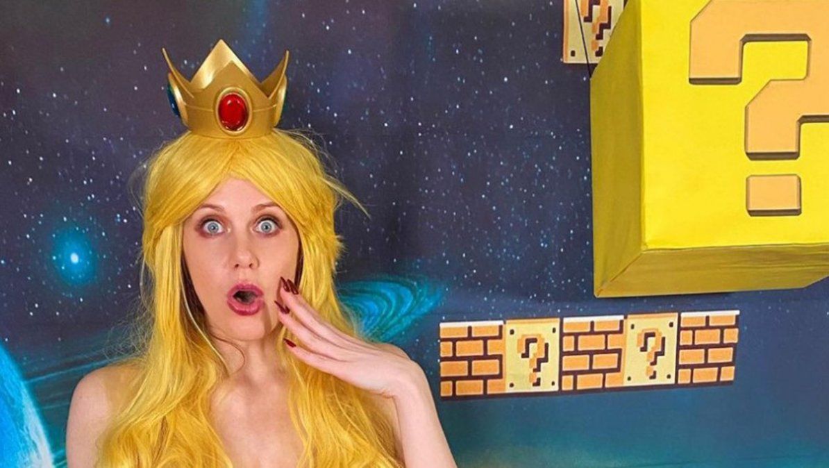 Así luce Maitland Ward como la princesa Peach