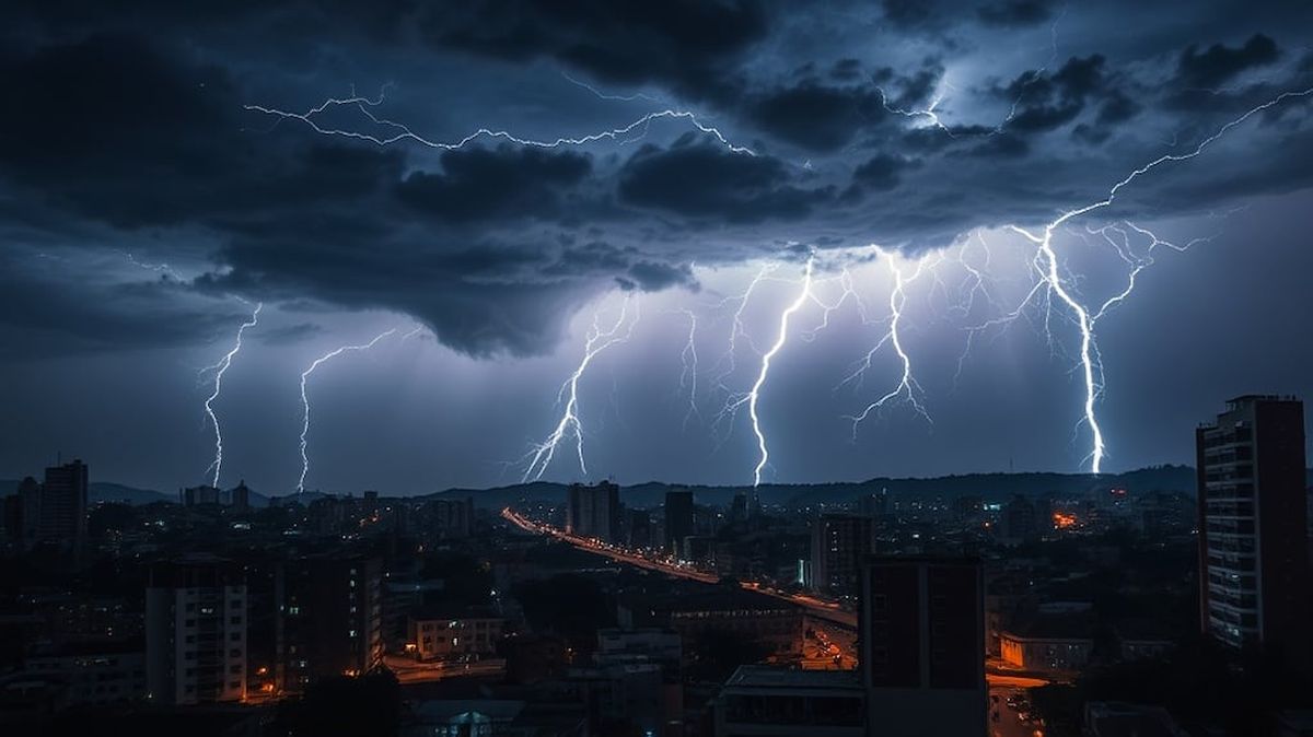 El Servicio Meteorológico Nacional advierte sobre fuertes tormentas en varias provincias.
