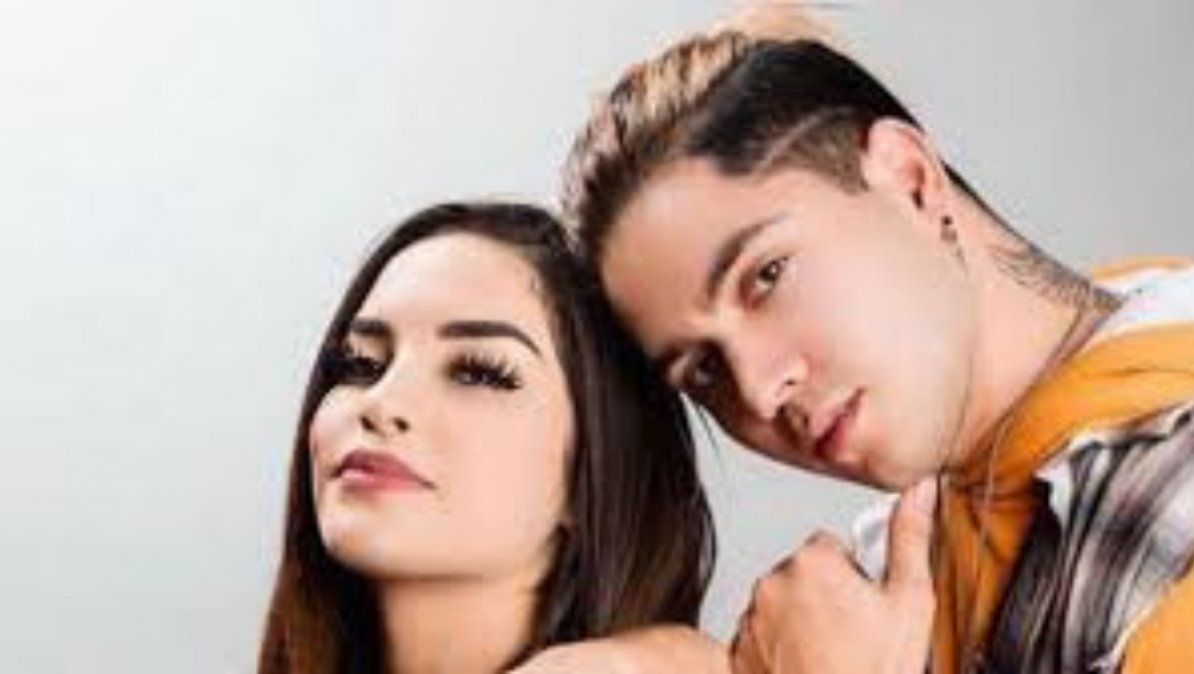 Seguidores de Kimberly Loaiza acusan a Juan de Dios Pantoja de golpear a su esposa