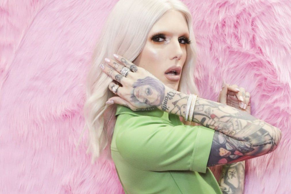 Jeffree Star lanzó su nueva colección de maquillajes