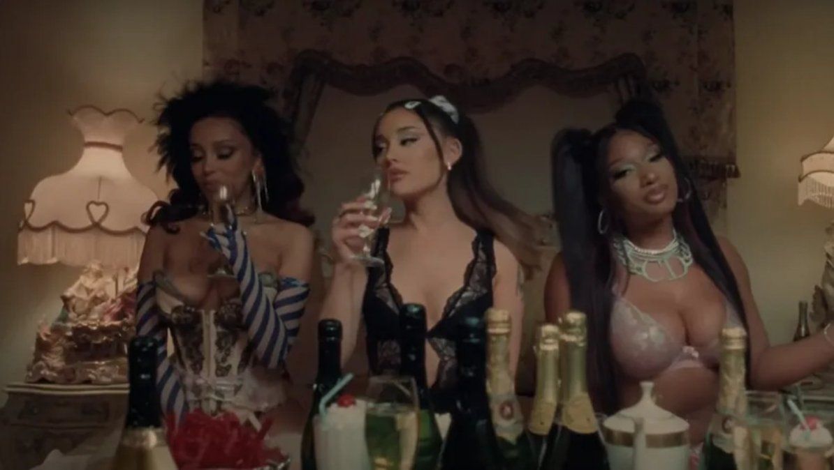 Ariana Grande logró ser la número 1 en YouTuber. | Foto: captura de pantalla