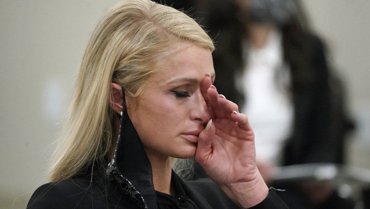 Paris Hilton en medio de su declaración. | Foto: elmundo.es