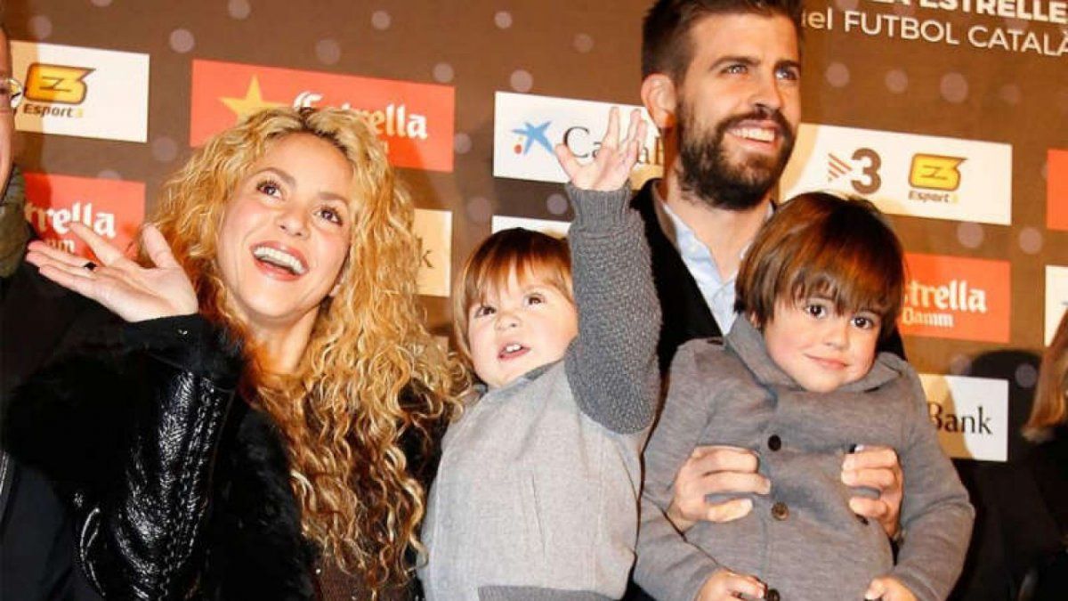 Shakira Shakira