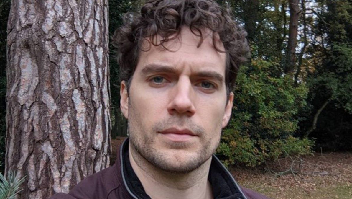 Henry Cavill enamora en la vida real y también como dibujo animado | Foto: @henrycavil (Vía Instagram) Henry Cavill enamora en la vida real y también como dibujo animado | Foto: @henrycavil (Vía Instagram)