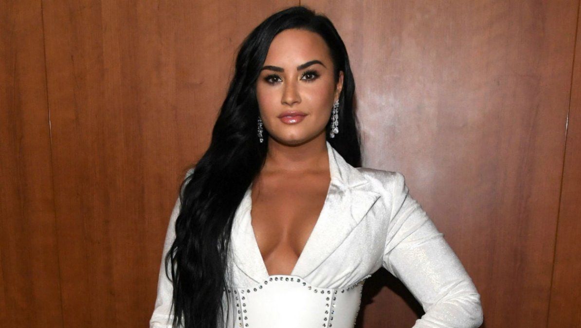 Demi Lovato está disfrutando de su soltería plenamente Demi Lovato está disfrutando de su soltería plenamente