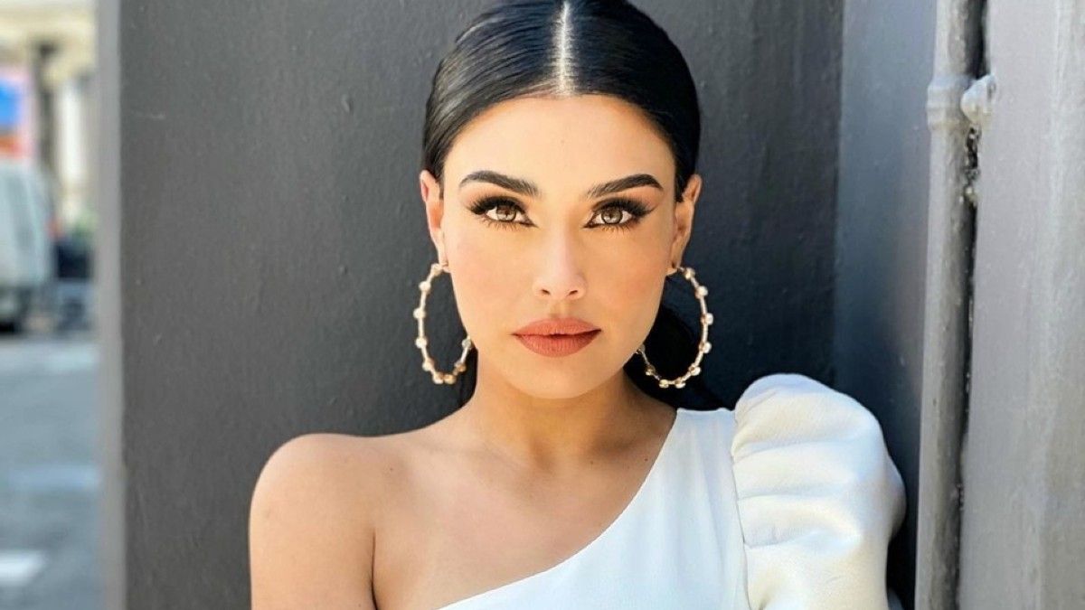 Kristal Silva deslumbra a sus seguidores con un atrevido atuendo