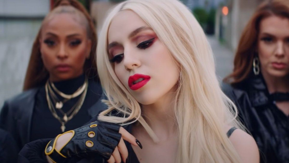 Ava Max no solo ha colaborado con Pablo Alborán