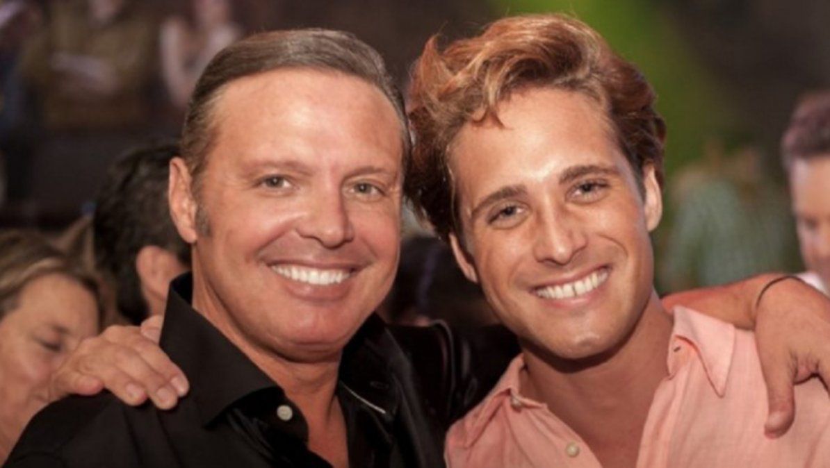 Diego Boneta vuelve a encarnar al Sol de México en Netflix con Luis Miguel Diego Boneta vuelve a encarnar al Sol de México en Netflix con Luis Miguel