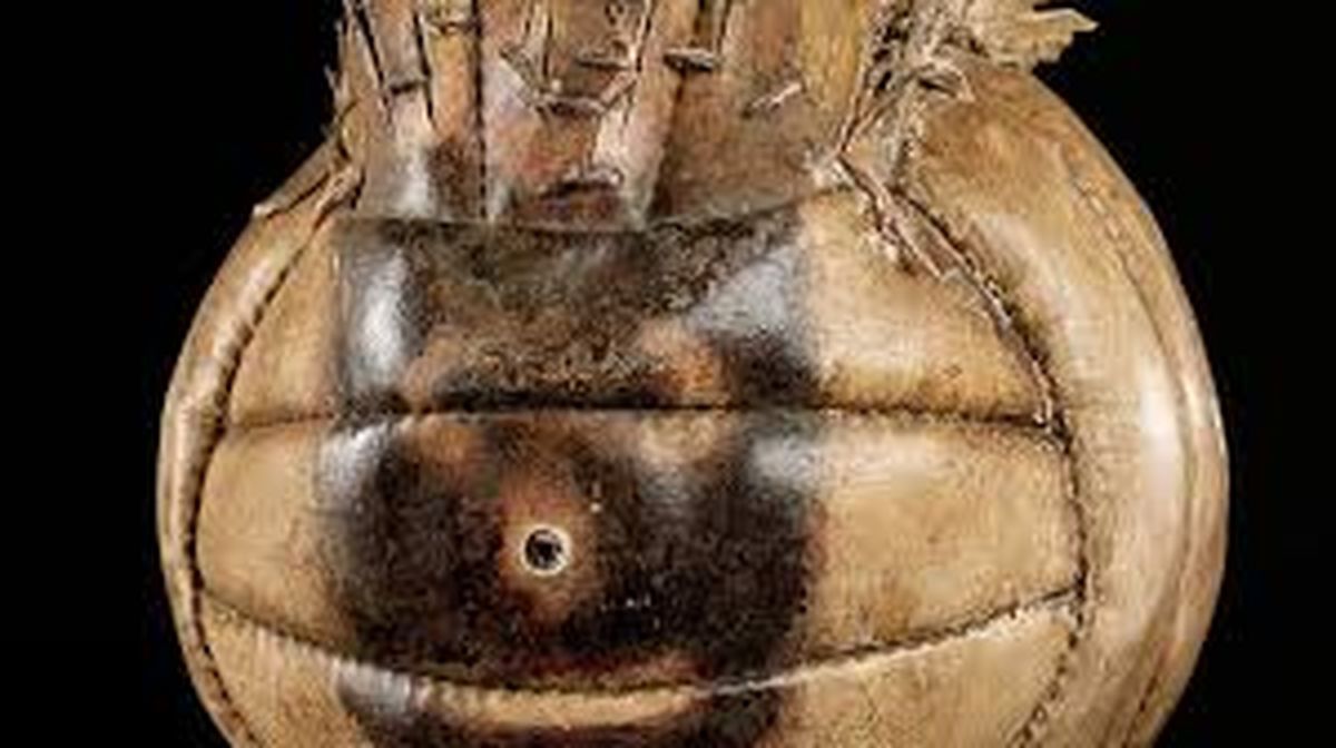 Subastan por 308 mil dólares a la pelota Wilson del Náufrago