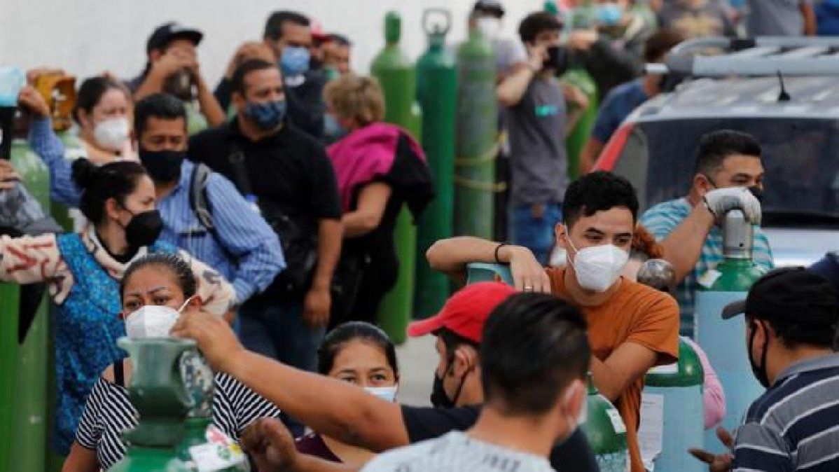 México casi cuenta con dos millones de infectados por COVID-19