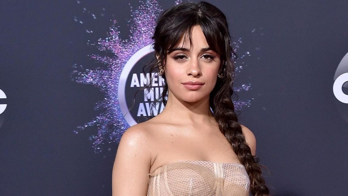 Camila Cabello dice a veces necesita desconectarse de las redes sociales