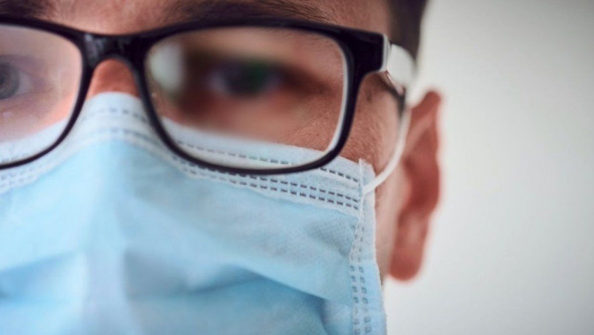 El tapabocas es un total sufrimiento para quienes usan lentes