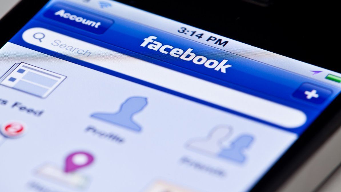 ¿Qué hace Facebook con mi información?