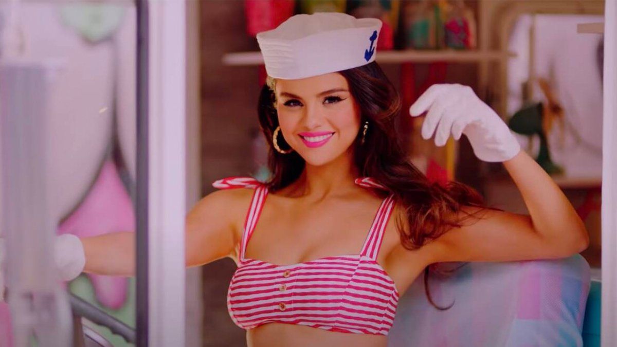 Selena Gómez en el videoclip de Ice Creram. Selena Gómez en el videoclip de Ice Creram.