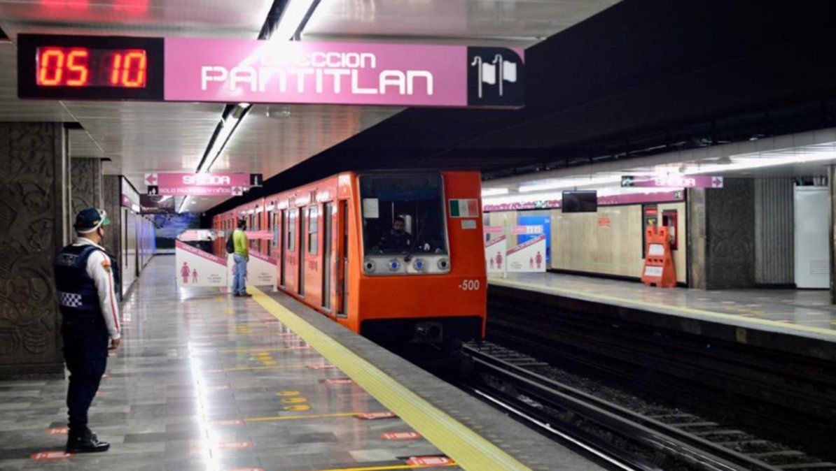 El video de TikTok fue capturado en una estación del metro de CDMX