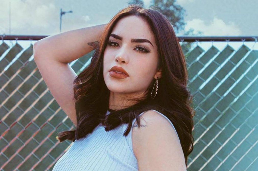Kimberly Loaiza tiene 23 años Kimberly Loaiza tiene 23 años