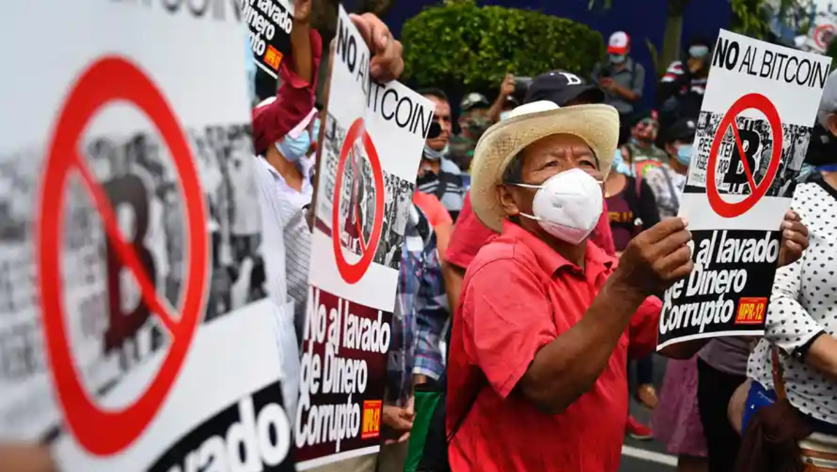 En El Salvador temen que con el Bitcoin sea más fácil lavar dinero ilegal en el país.&nbsp;