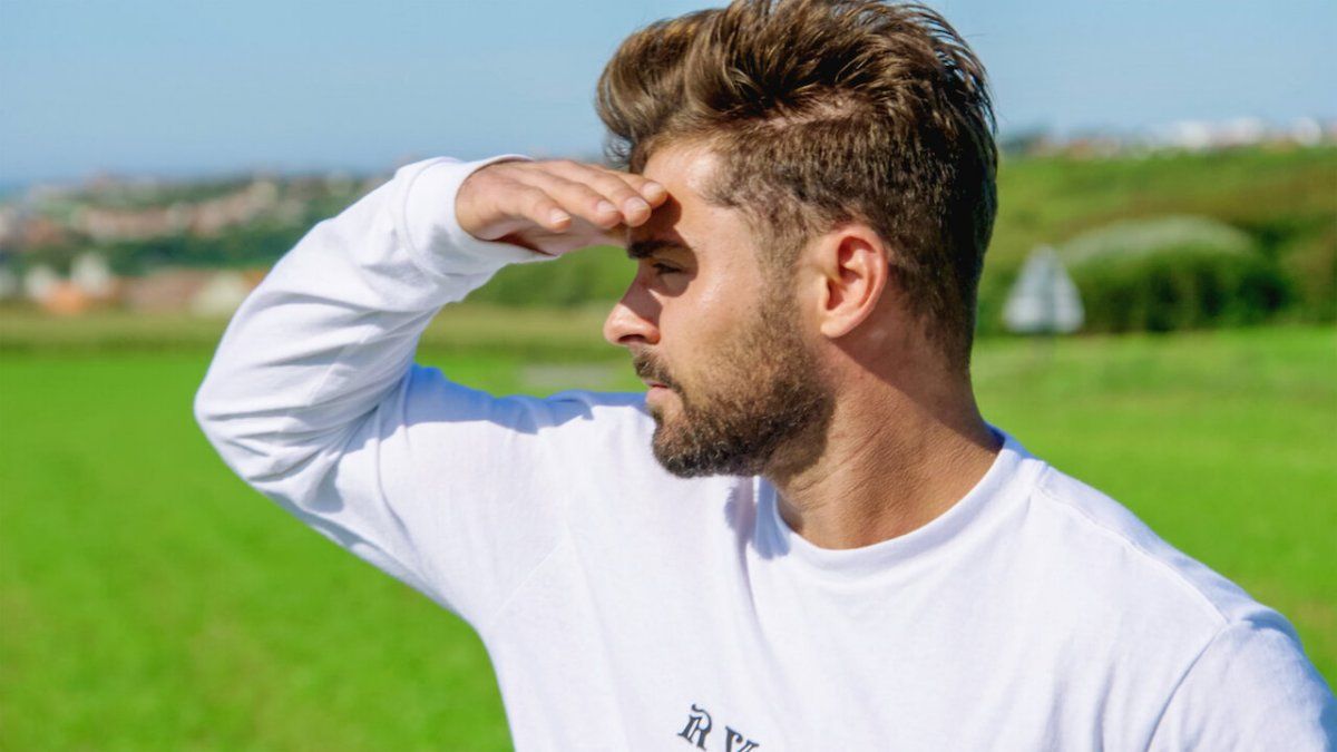 Zac Efron acudió a un salón de belleza al sur de Adelaine