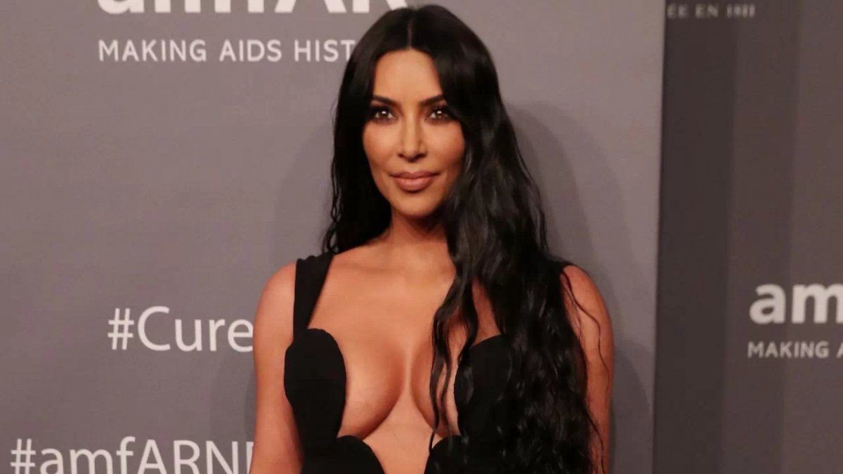 Kim Kardashian resuelve en secreto demanda de $ 6.1 millones Kim Kardashian resuelve en secreto demanda de $ 6.1 millones