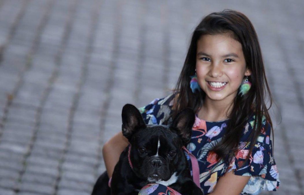 TV Ana Emilia tiene 12 años