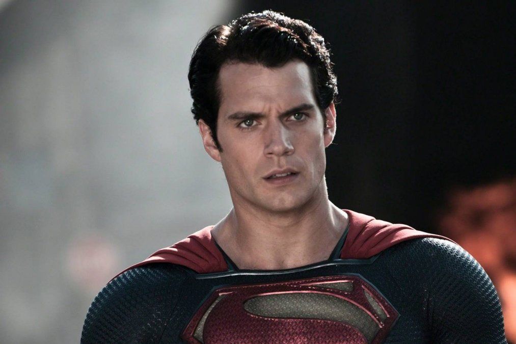 Henry Cavill es un actor británico