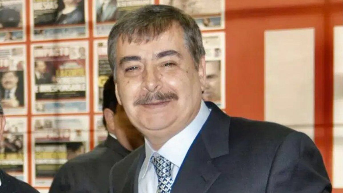 Juan Bustillos Juan Bustillos