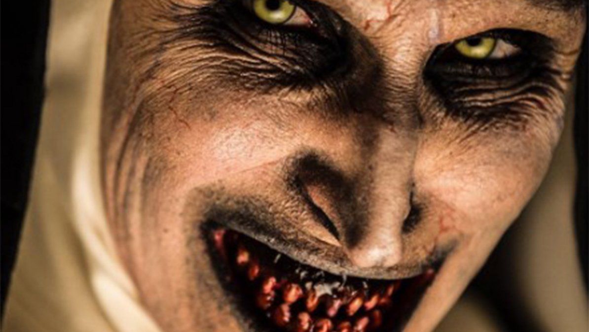 Bonnie Aarons luce terrorífica maquillada como La Monja | Foto: @bonnieaarons1 (Vía Instagram)