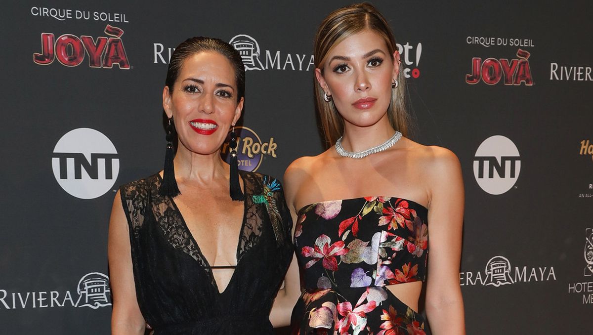 Stephanie Salas junto a su hija Michelle Salas