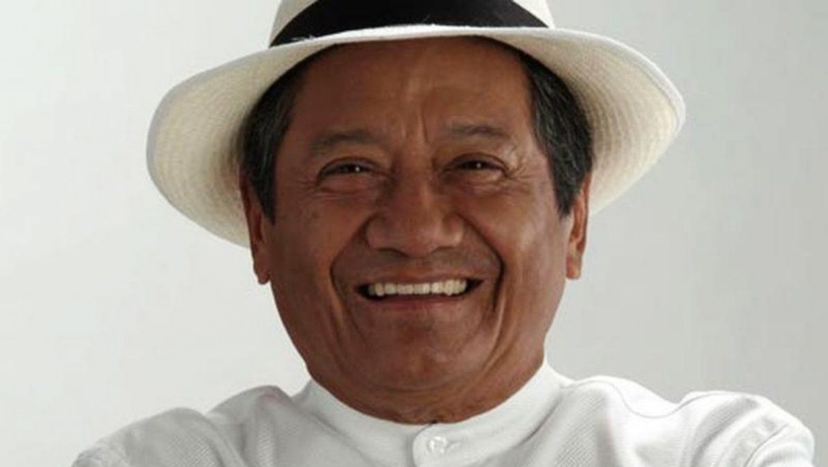 Armando Manzanero no le agradaba los colores oscuros y por eso sus hijos llevarán prendas blancas