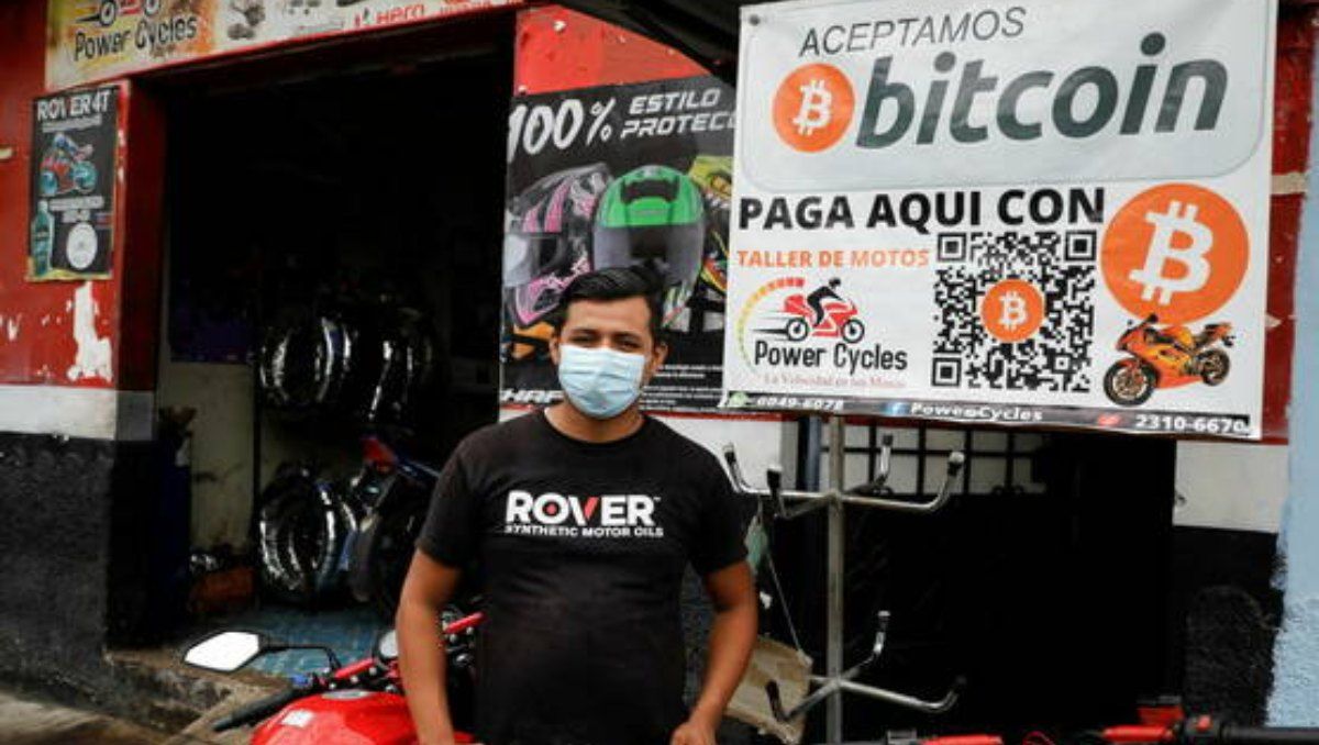 El Bitcoin ahora debe ser aceptado como forma de pago en El Salvador.&nbsp;