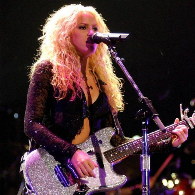 Shakira Shakira