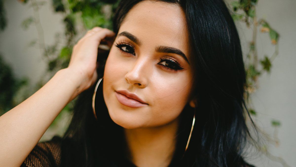 La cantante Becky G dejó a todos boquiabiertos con su nueva fotografía