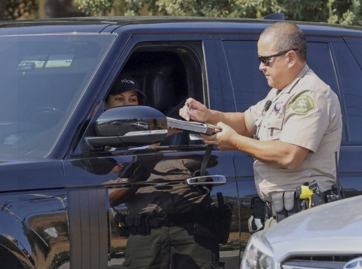 Kourtney Kardashian fue detenida por exceso de velocidad